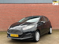 Ford Fiesta - 1.0 Style / NAP / Airco / Trekhaak / Elektrische ramen