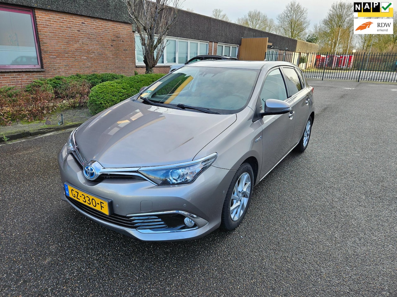 Toyota Auris - 1.8 Hybrid Executive Airco Navi Dab Boekjes Nap - AutoWereld.nl