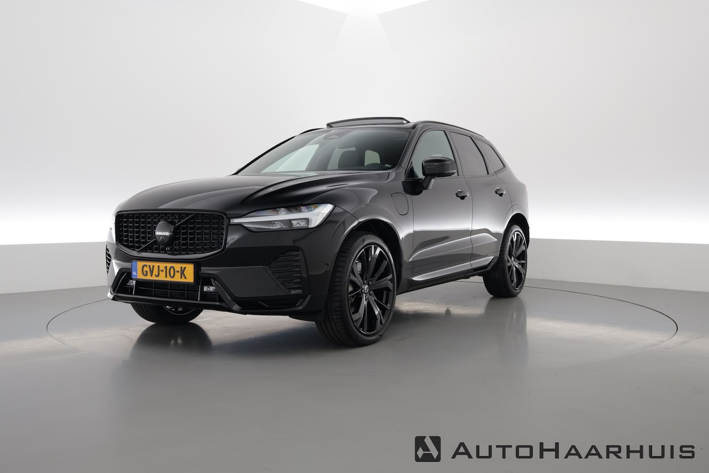 Volvo XC60 - 2.0 T6 AWD 355pk Plus Black Edition | Pano | Leder | 360 cam | Pilot Assist | 21" | Full L - AutoWereld.nl