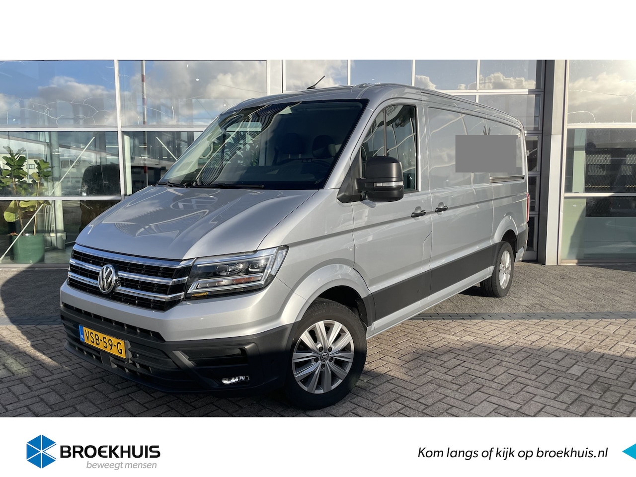 Volkswagen Crafter - 177PK | Automaat | Highline | Camera | 2x Schuifdeur | PDC v+a | NAVI | Full LED - AutoWereld.nl