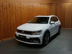 Volkswagen Tiguan - 1.5 TSI ACT HIGLINE BUSINESS-R AUTOMAAT/ PANODAK