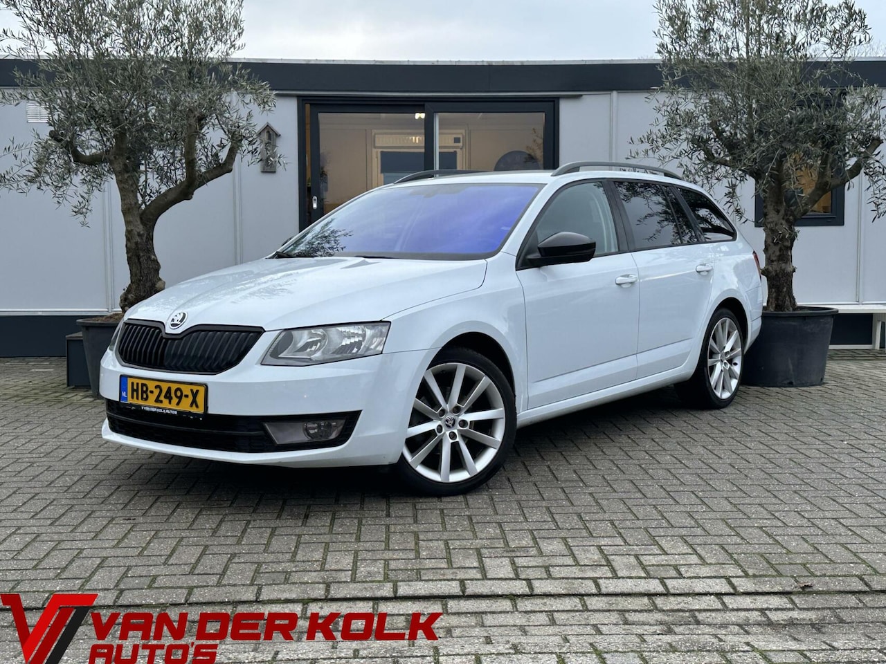 Skoda Octavia Combi - 1.6 TDI Greenline Ambition Navi Cruise Climate - AutoWereld.nl