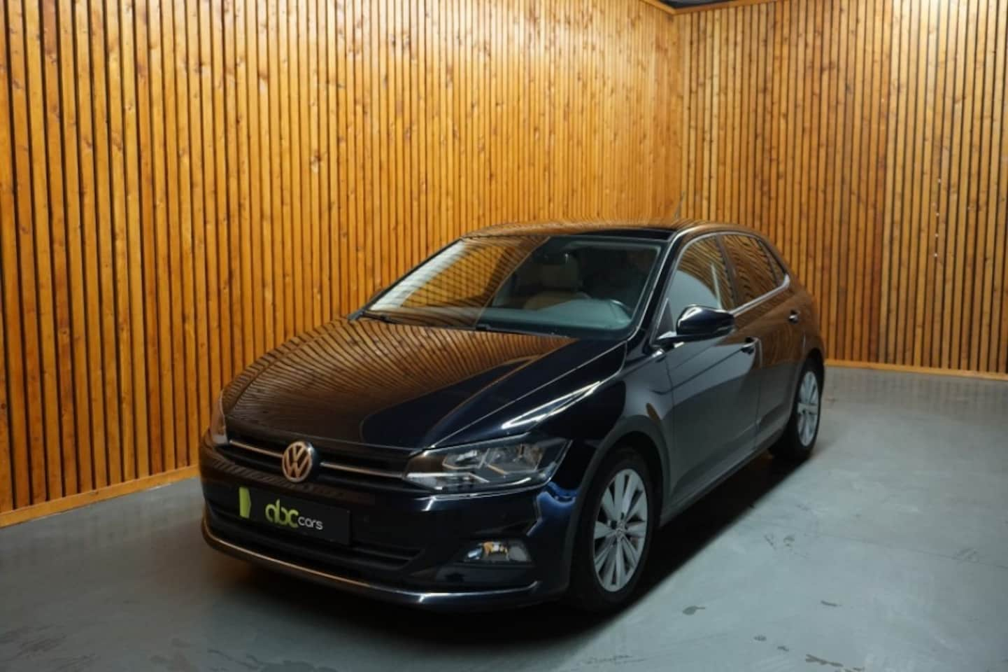 Volkswagen Polo - 1.0 TSI HIGLINE DSG-AUTOMAAT/ PANODAK/ LEER - AutoWereld.nl