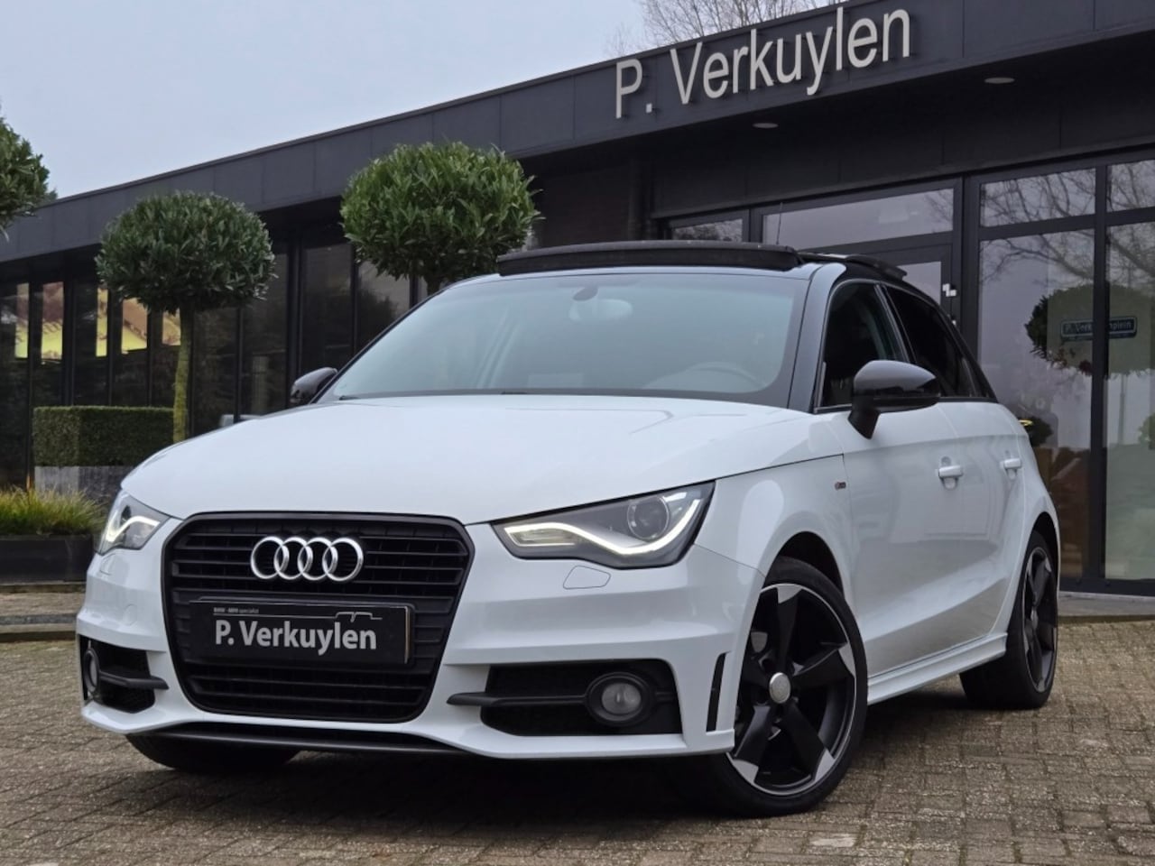 Audi A1 - 1.2 TFSI ADMIRED I S-LINE I XENON I PANORAMA I 17inch LM I - AutoWereld.nl