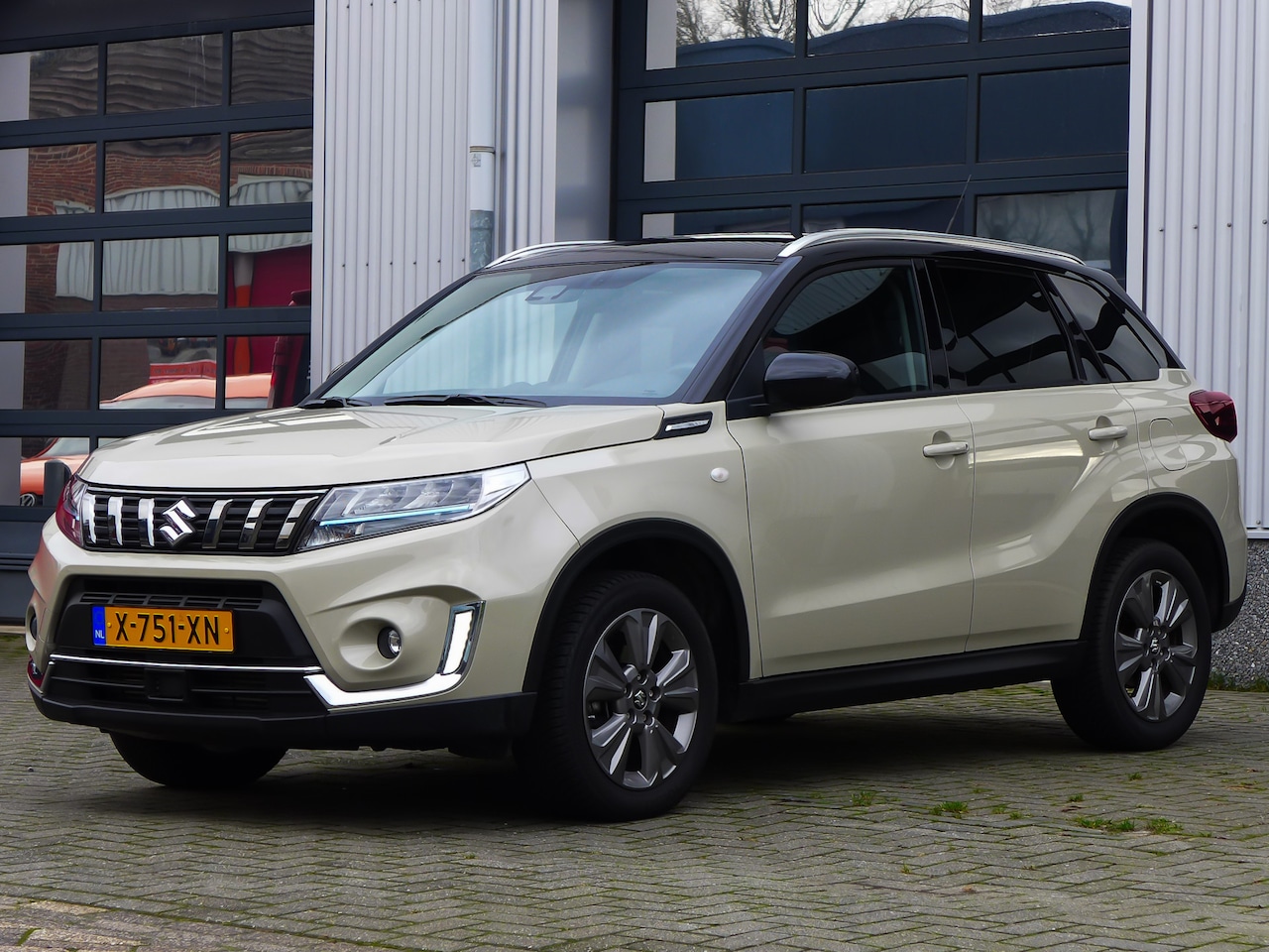 Suzuki Vitara - 1.4 Boosterjet Select Smart Hybrid Rijklaarprijs! | 12 Maanden Garantie | Onderhoudsbeurt - AutoWereld.nl