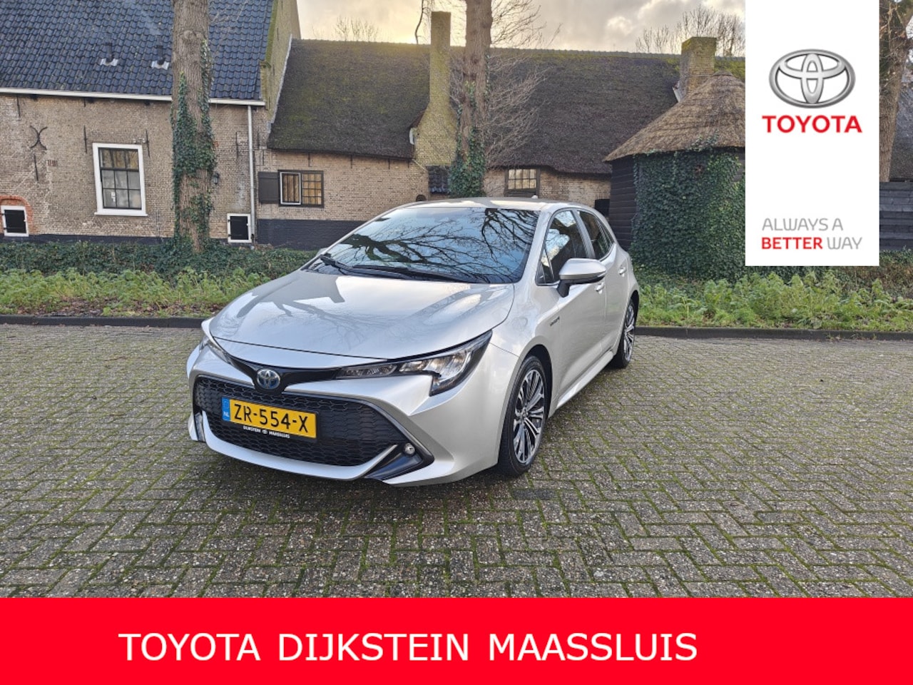 Toyota Corolla - 1.8 Hybrid First Ed. | Lederen bekleding - AutoWereld.nl