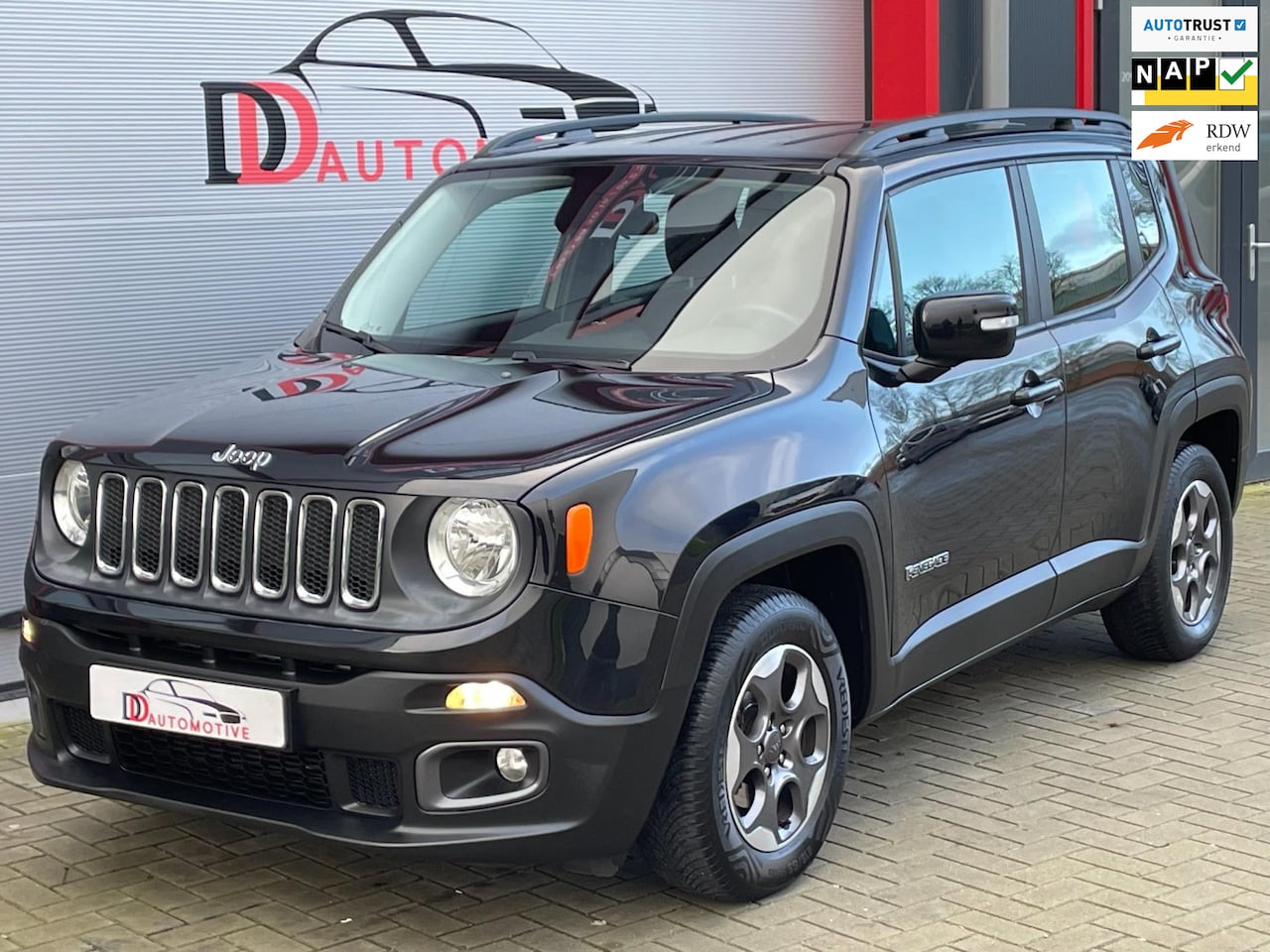 Jeep Renegade - 1.4 MultiAir 1E EIG/AUTO/CRUISE/CLIMA/NAVI/KEYLESS/ORGNL - AutoWereld.nl