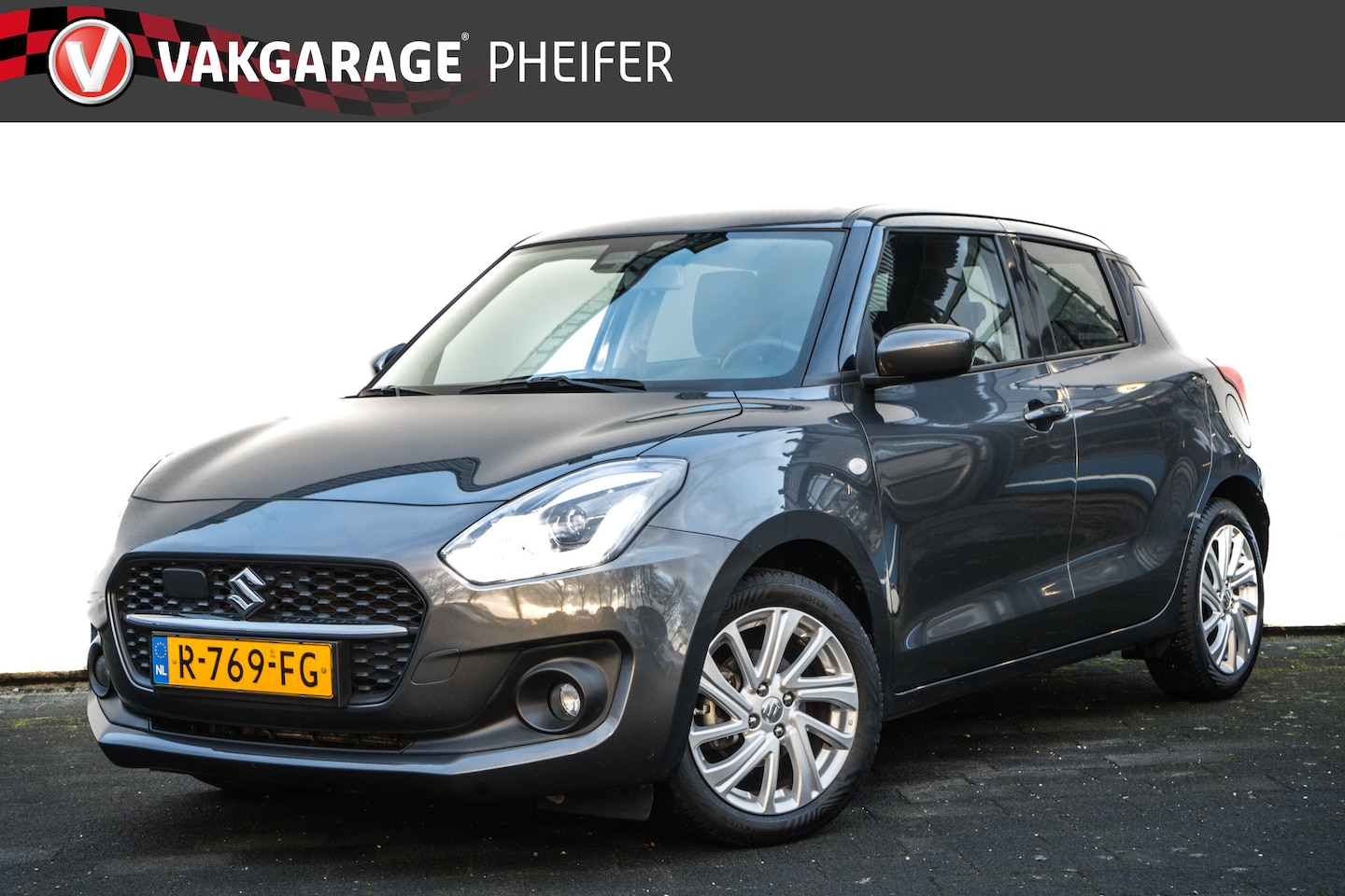 Suzuki Swift - 1.2 Select Smart Hybrid Stoelverwarming/ Camera/ Adapt. cruise/ Blindspot/ DAB+ - AutoWereld.nl