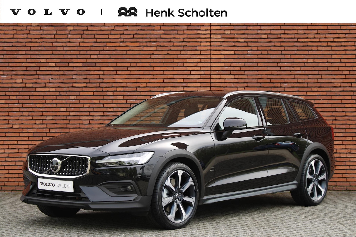 Volvo V60 Cross Country - B5 AUT8 251PK AWD Ultimate | Verwarmbare Voorstoelen | 360 Graden Camera | Bowers & Wilkin - AutoWereld.nl