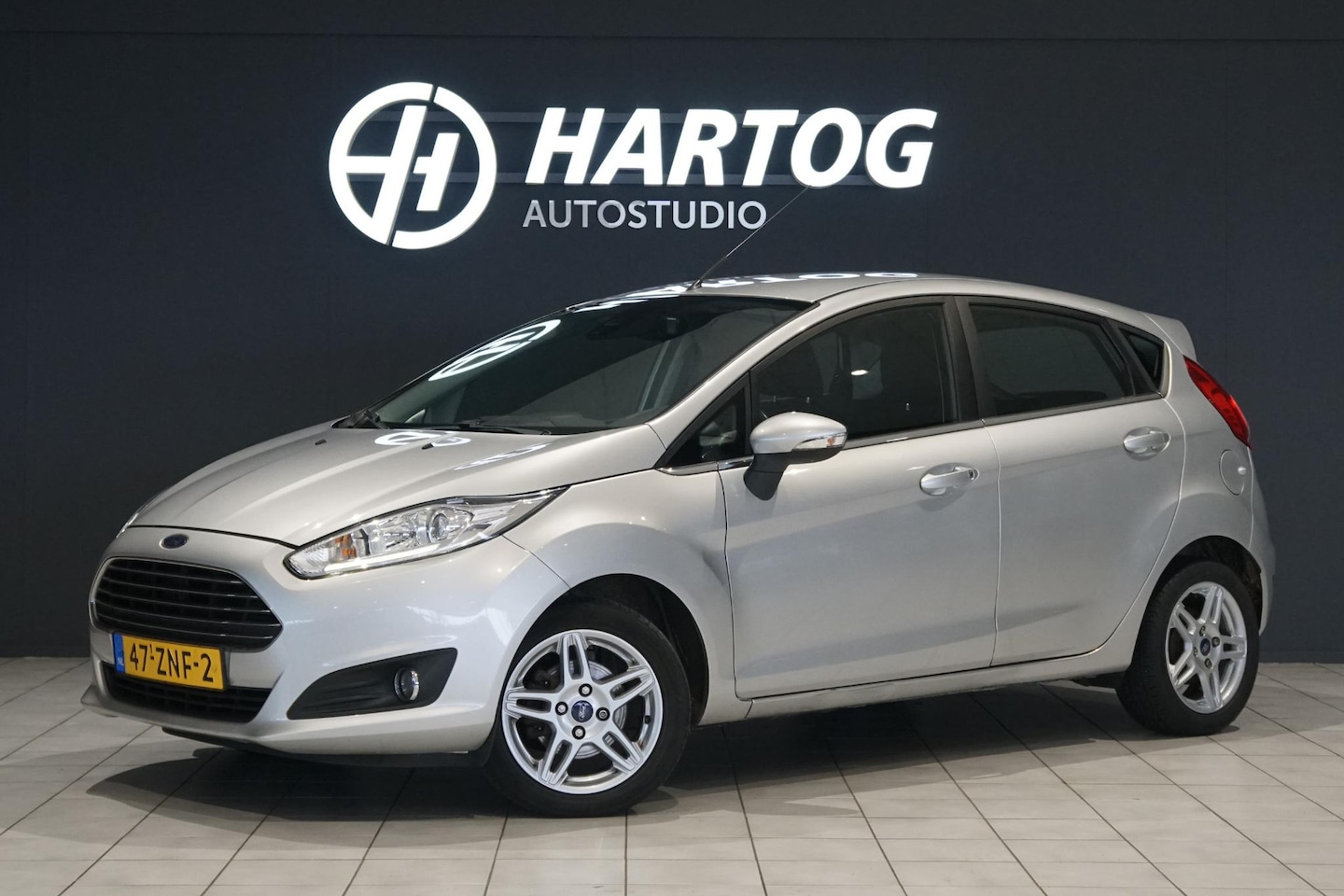 Ford Fiesta - 1.0 EcoBoost Titanium 100PK + EERSTE EIGENAAR - AutoWereld.nl