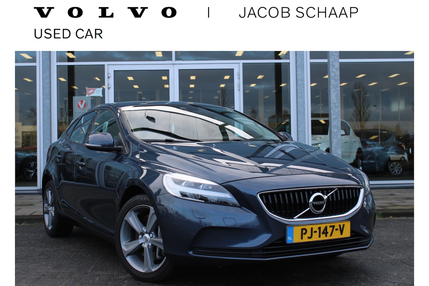 Volvo V40 - 1.5 T3 Nordic+ / Standkachel / Trekhaak / Stoelverwarming / Metallic Lak - AutoWereld.nl