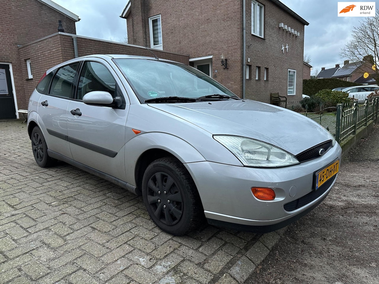 Ford Focus - 1.4-16V Trend 1.4-16V Trend - AutoWereld.nl