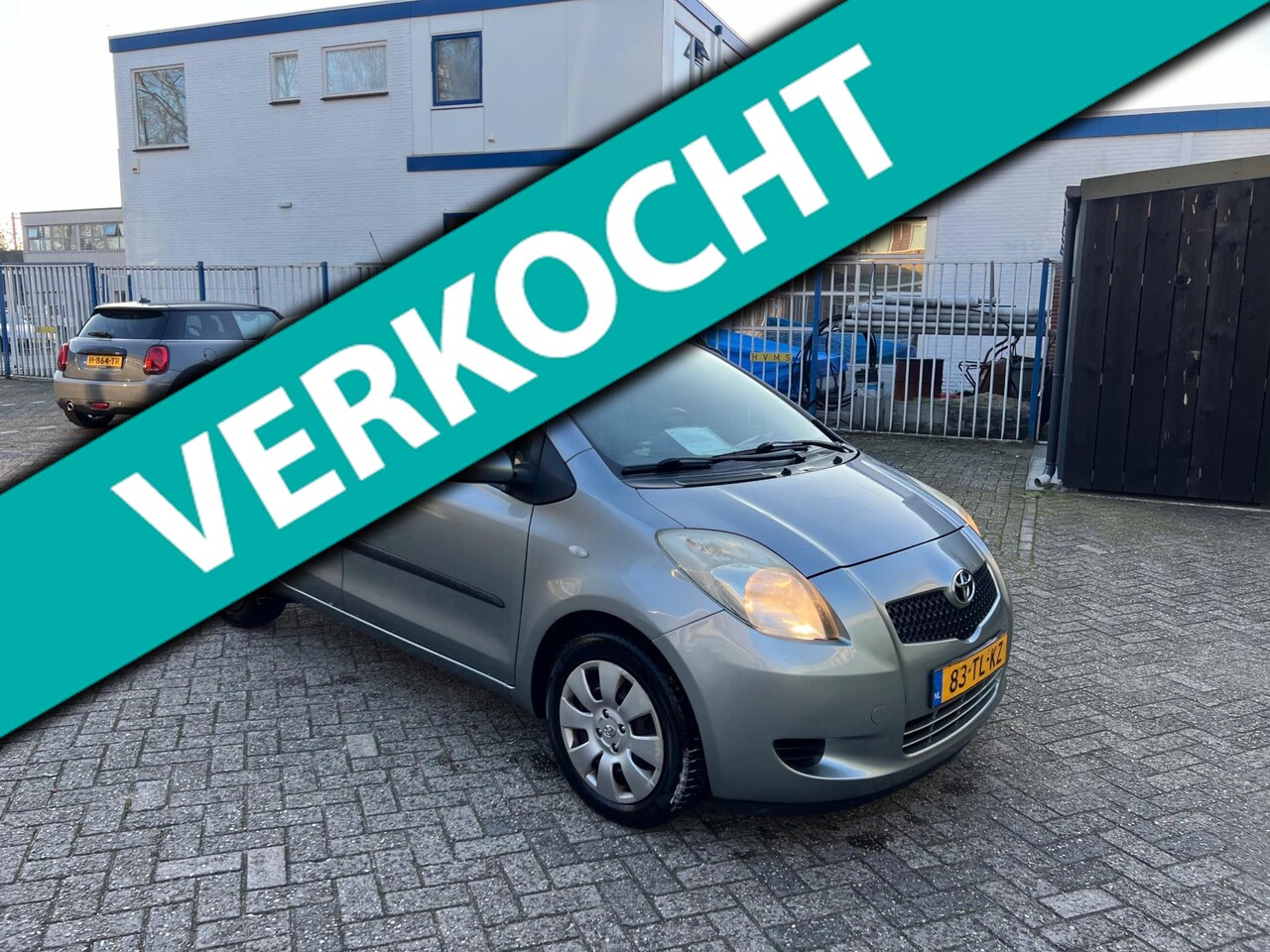 Toyota Yaris - 1.0 VVT-i Sol 1.0 VVTi Sol - AutoWereld.nl