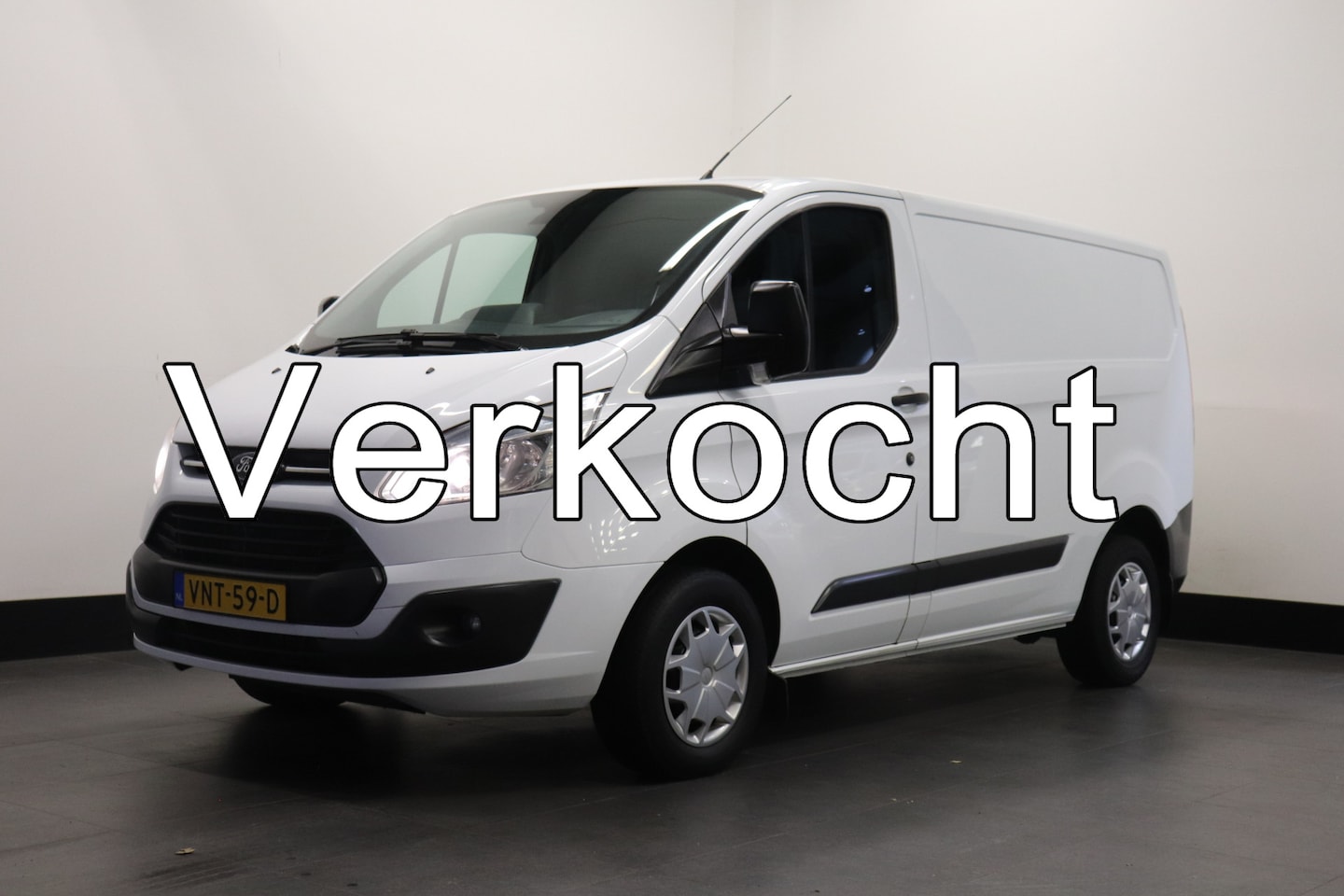 Ford Transit Custom - 2.2 TDCI 125PK - Airco - Cruise - Trekhaak - € 6.950,- Excl. - AutoWereld.nl