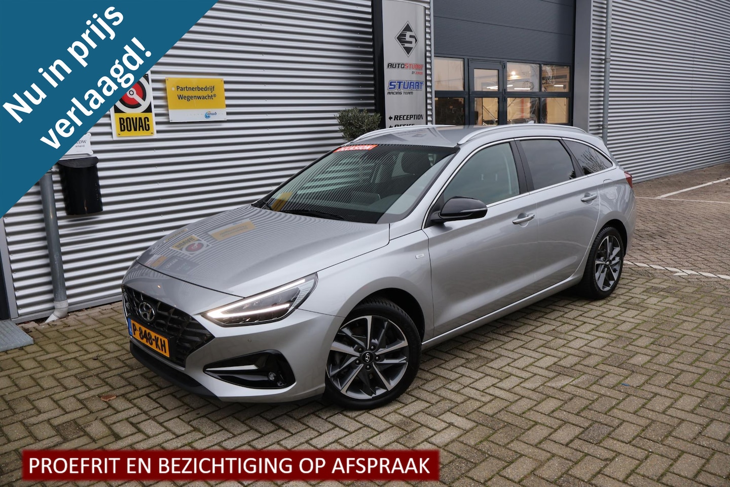 Hyundai i30 Wagon - 1.5 T-GDi M-Hybride Premium 160PK|Trekhaak|Camera|Stoel-Verwarming|Lane-Assist|Stoelventil - AutoWereld.nl