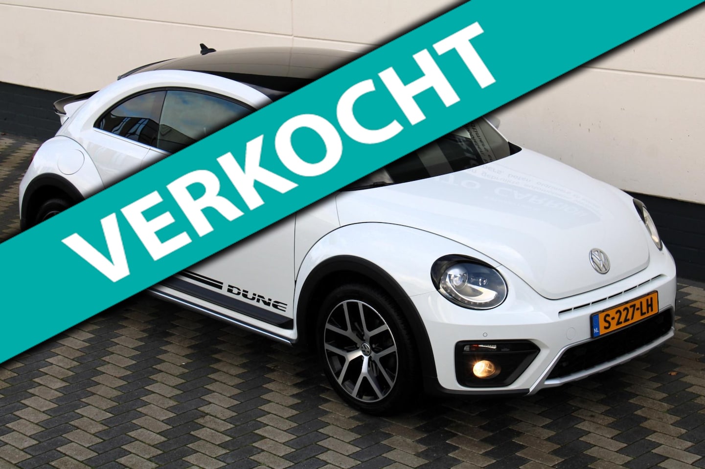 Volkswagen Beetle - 1.4 TSI Dune 150PK zeer luxe unieke Bug !! - AutoWereld.nl