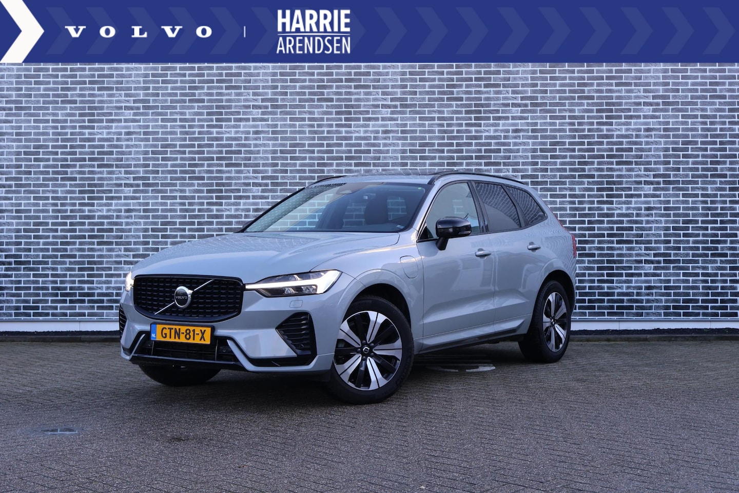 Volvo XC60 - 2.0 T6 Plug-in hybrid AWD Plus Dark | Panoramadak | Lederen bekleding | Stoel/Stuurverwarm - AutoWereld.nl