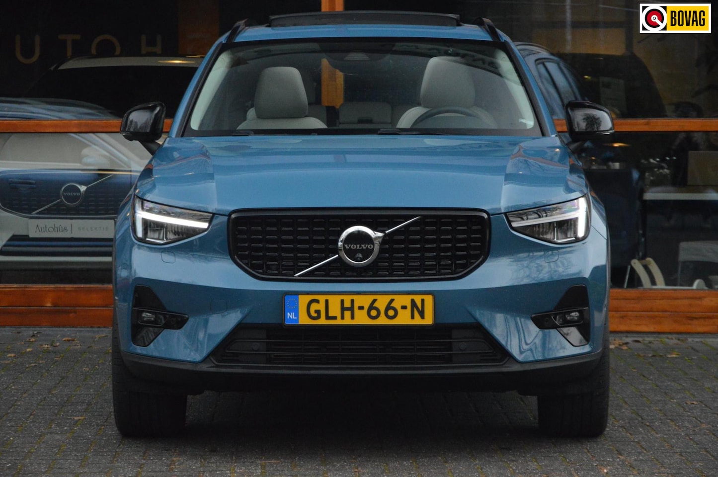 Volvo XC40 - T4 Hybride Plus Dark | Harman/Kardon | Schuif/Kantel-dak | Trekhaak 1800kg | 360° Camera | - AutoWereld.nl