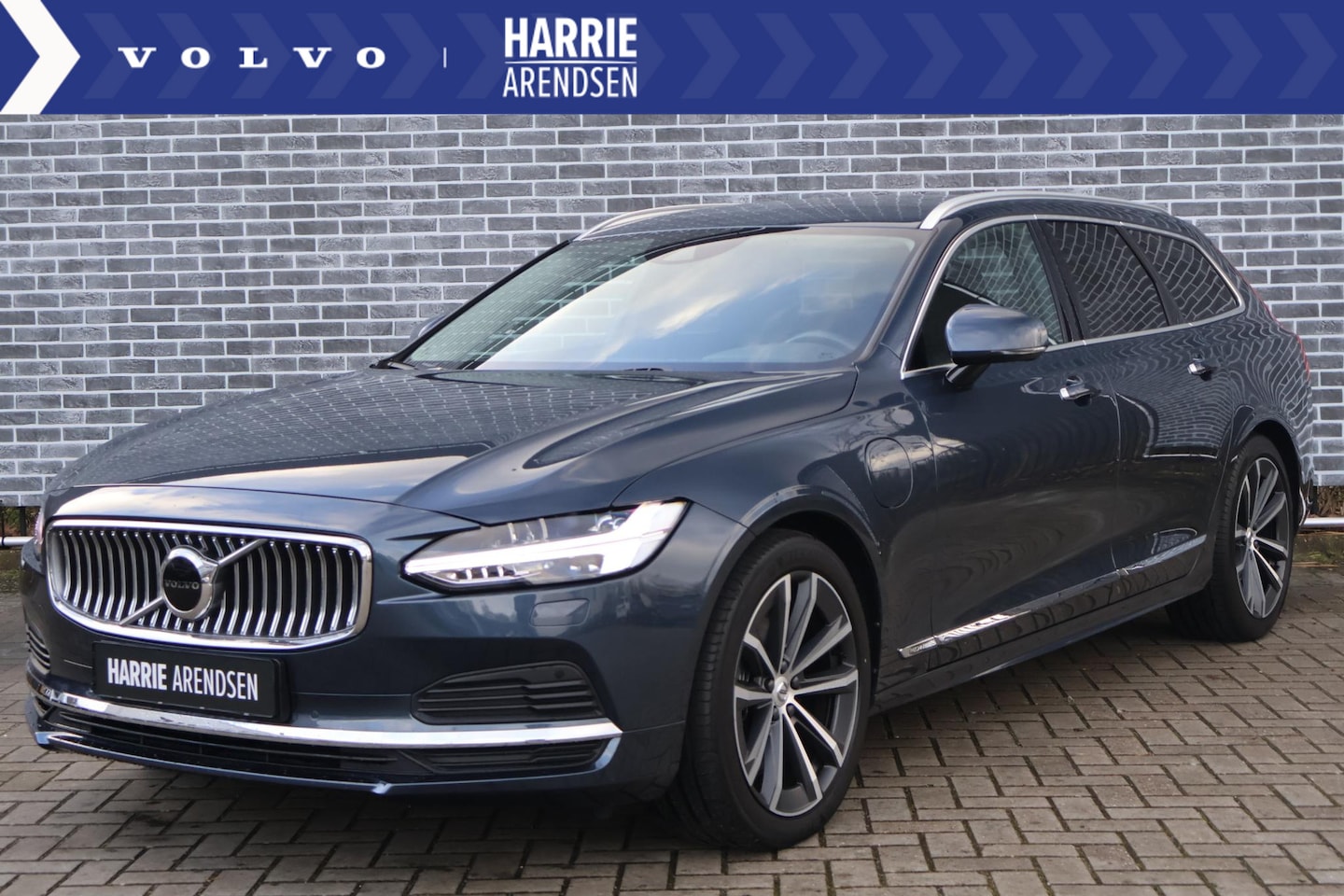 Volvo V90 - 2.0 T6 AWD Inscription | Trekhaak | Harman/Kardon | Achteruitrij Camera | Stoelverwarming - AutoWereld.nl