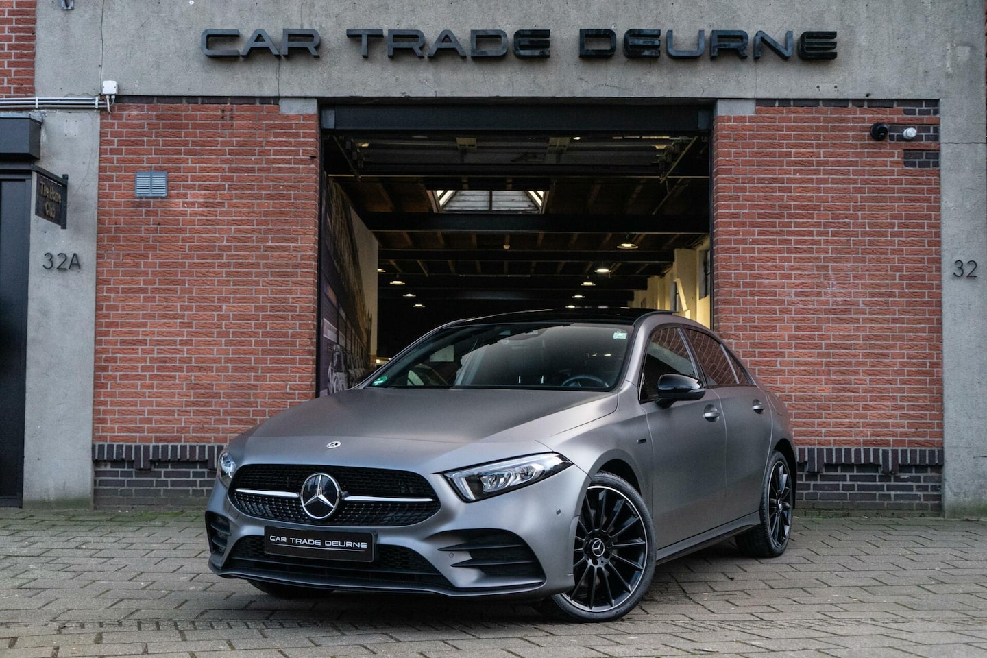 Mercedes-Benz A-klasse - 250 e AMG Pano / Camera / Ambi - AutoWereld.nl