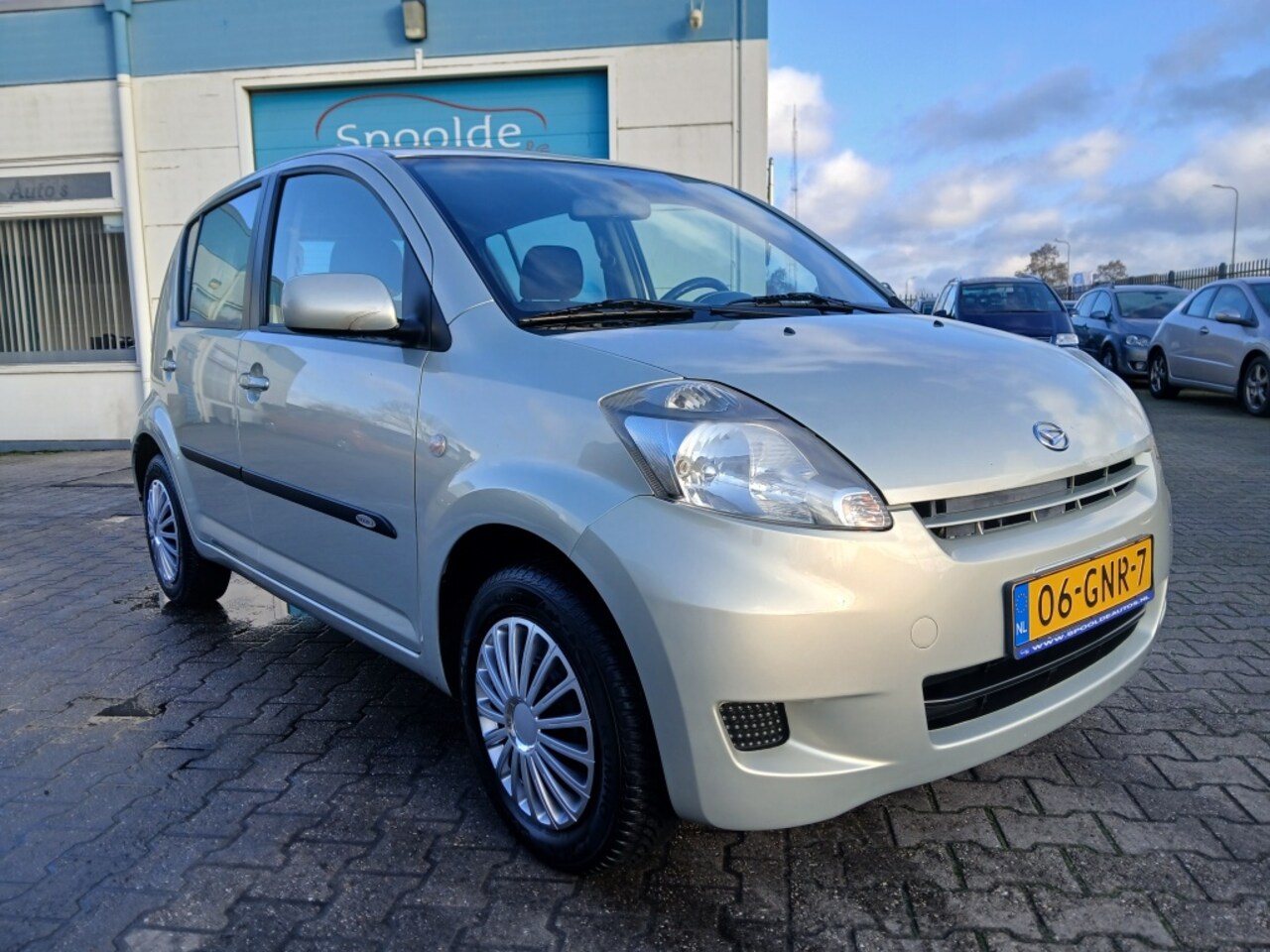 Daihatsu Sirion 2 - 1.3-16V 170.000Km Nap/Airco/Dealer onderhouden - AutoWereld.nl