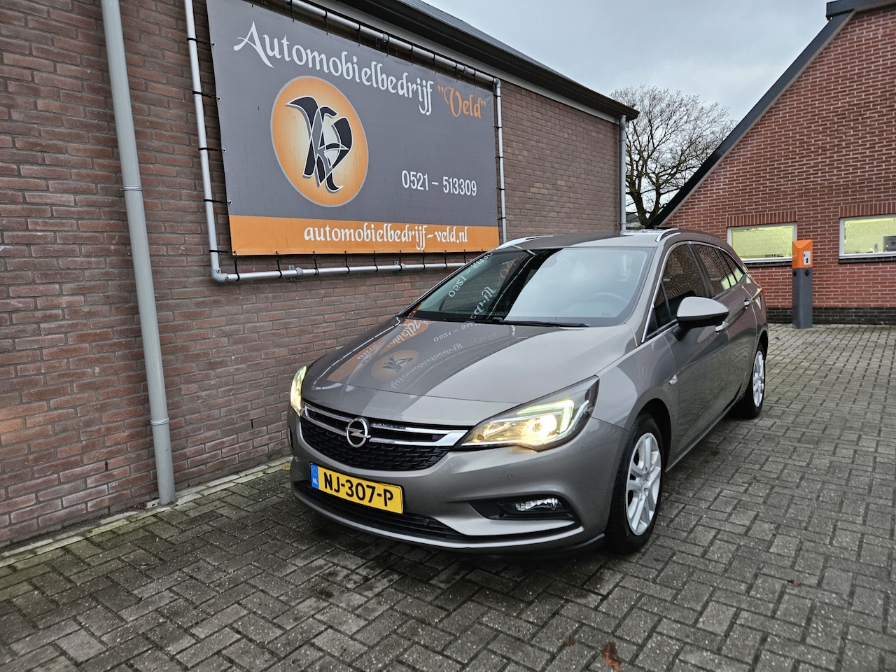 Opel Astra Sports Tourer - 1.6 CDTI Business 1.6 CDTI Business+ - AutoWereld.nl