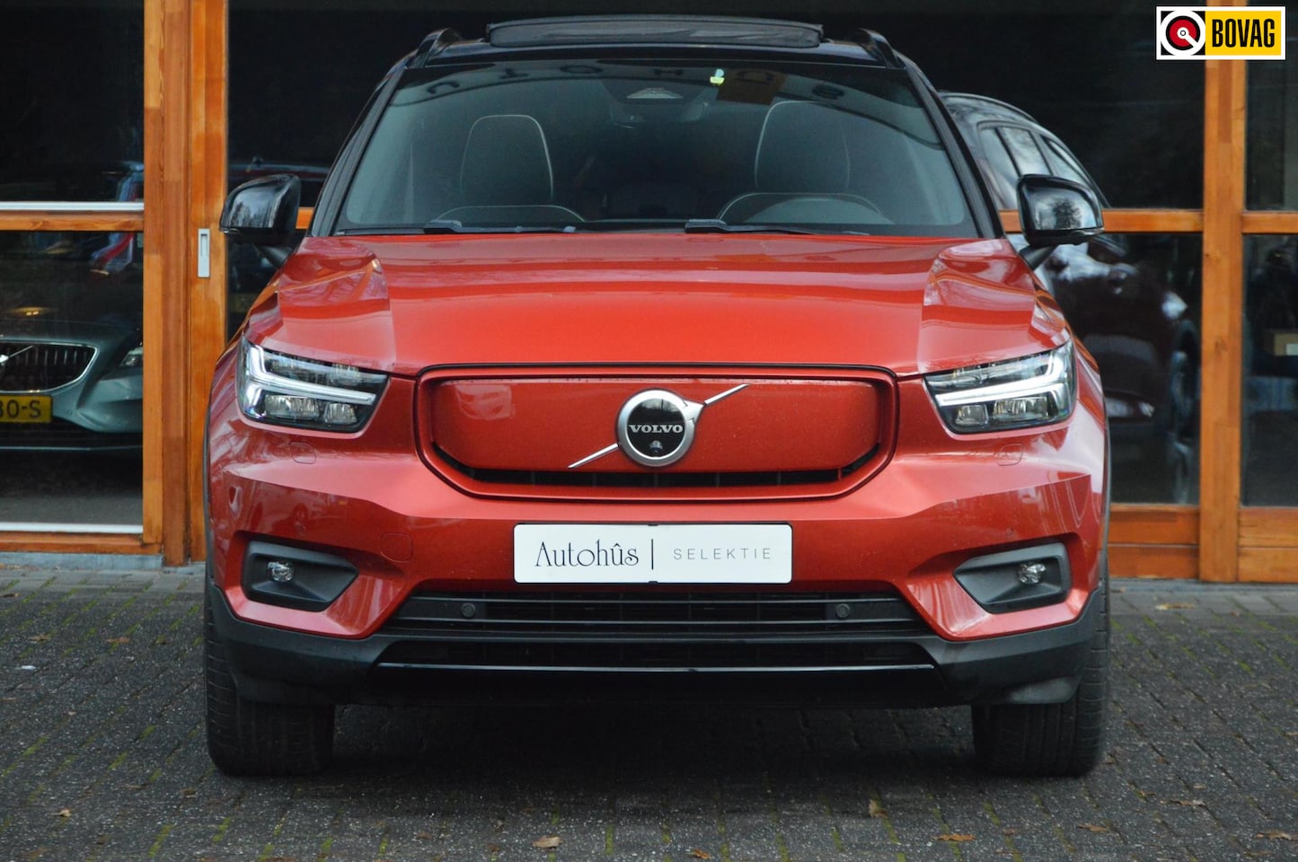 Volvo XC40 - P8 AWD | Panorama Schuif\Kantel | Stoel-Stuurverwarming | 360° Camera | Pilot assist | App - AutoWereld.nl