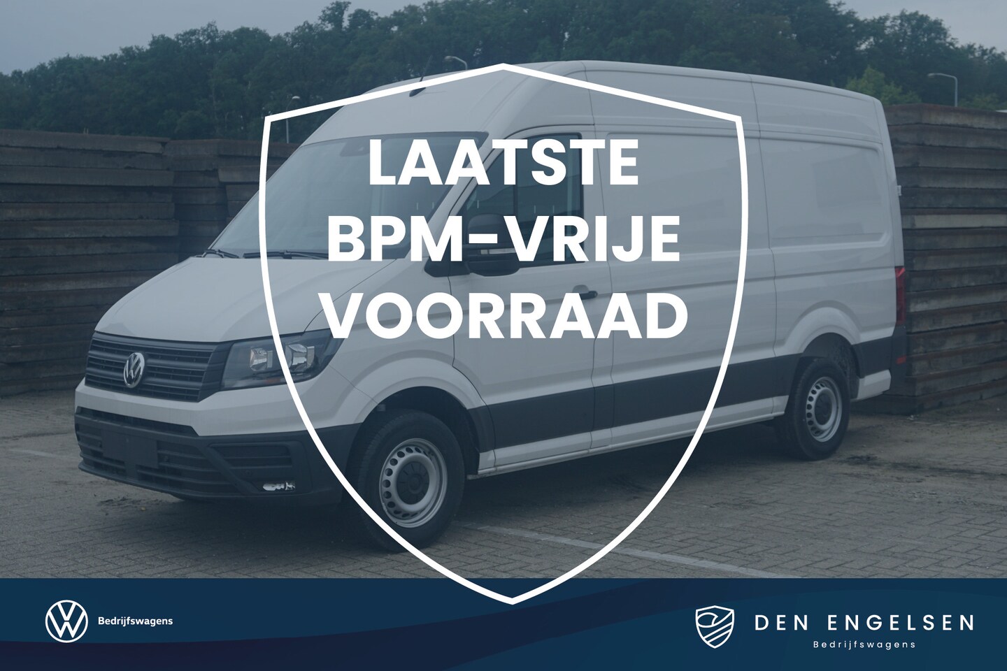 Volkswagen Crafter - 30 2.0 TDI 140PK L3H3 Highline Aut, Executive plus, Navi, Camera, DAB - AutoWereld.nl