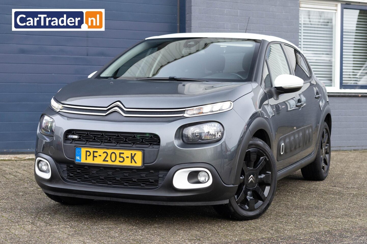 Citroën C3 - 1.2 PureTech Shine Carplay Camera - AutoWereld.nl