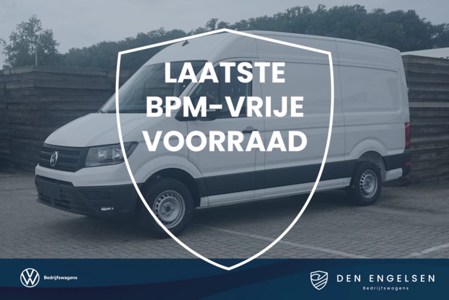 Volkswagen Crafter - 30 2.0 TDI 140PK L3H3 Highline Aut, Executive plus, Navi, Camera, DAB - AutoWereld.nl