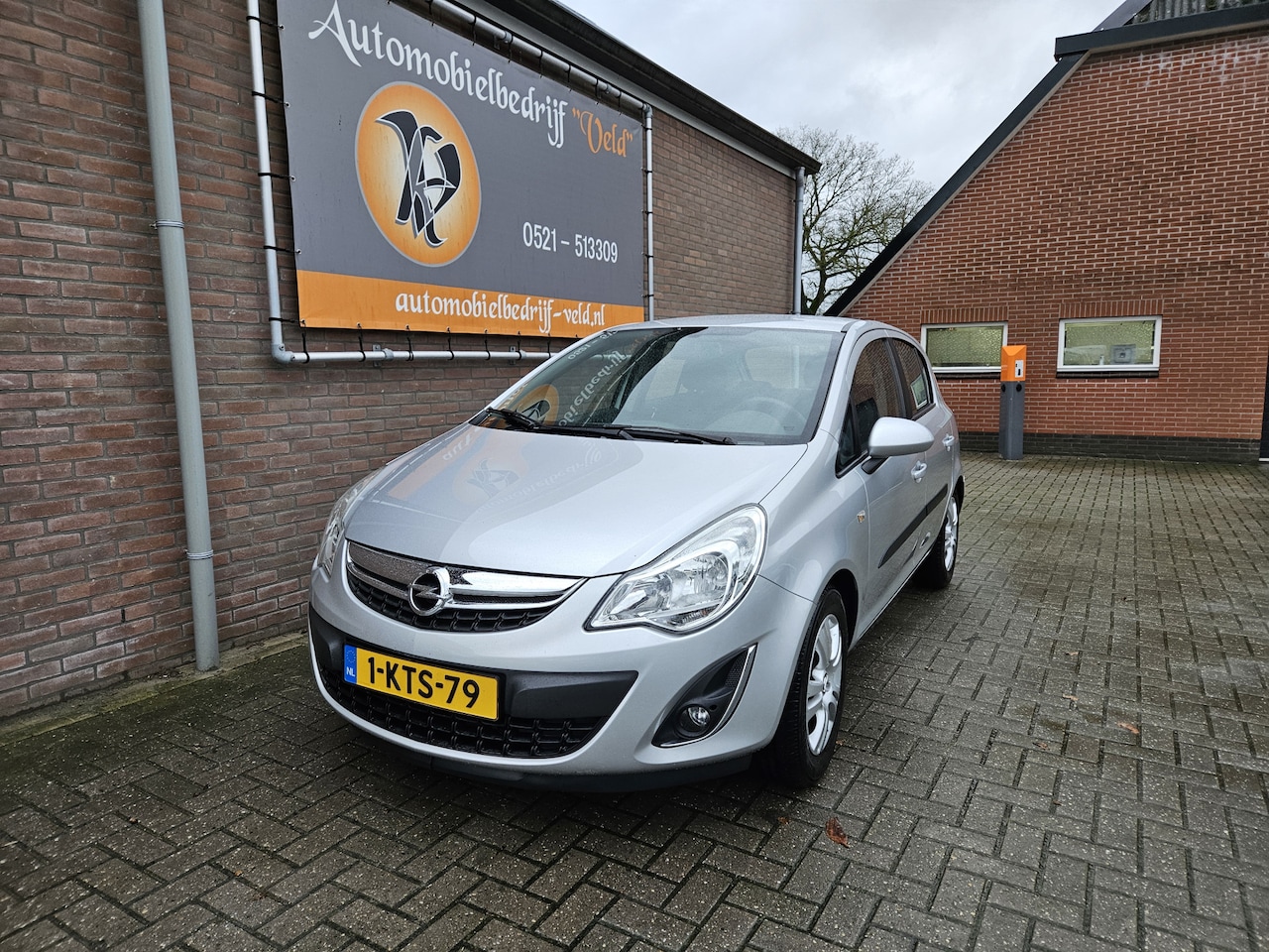 Opel Corsa - 1.2-16V Cosmo 1.2-16V Cosmo - AutoWereld.nl