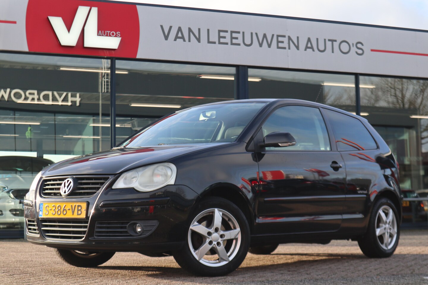 Volkswagen Polo - 1.2 Easyline | Stoelverwarming | Airco | Lichtmetaal - AutoWereld.nl