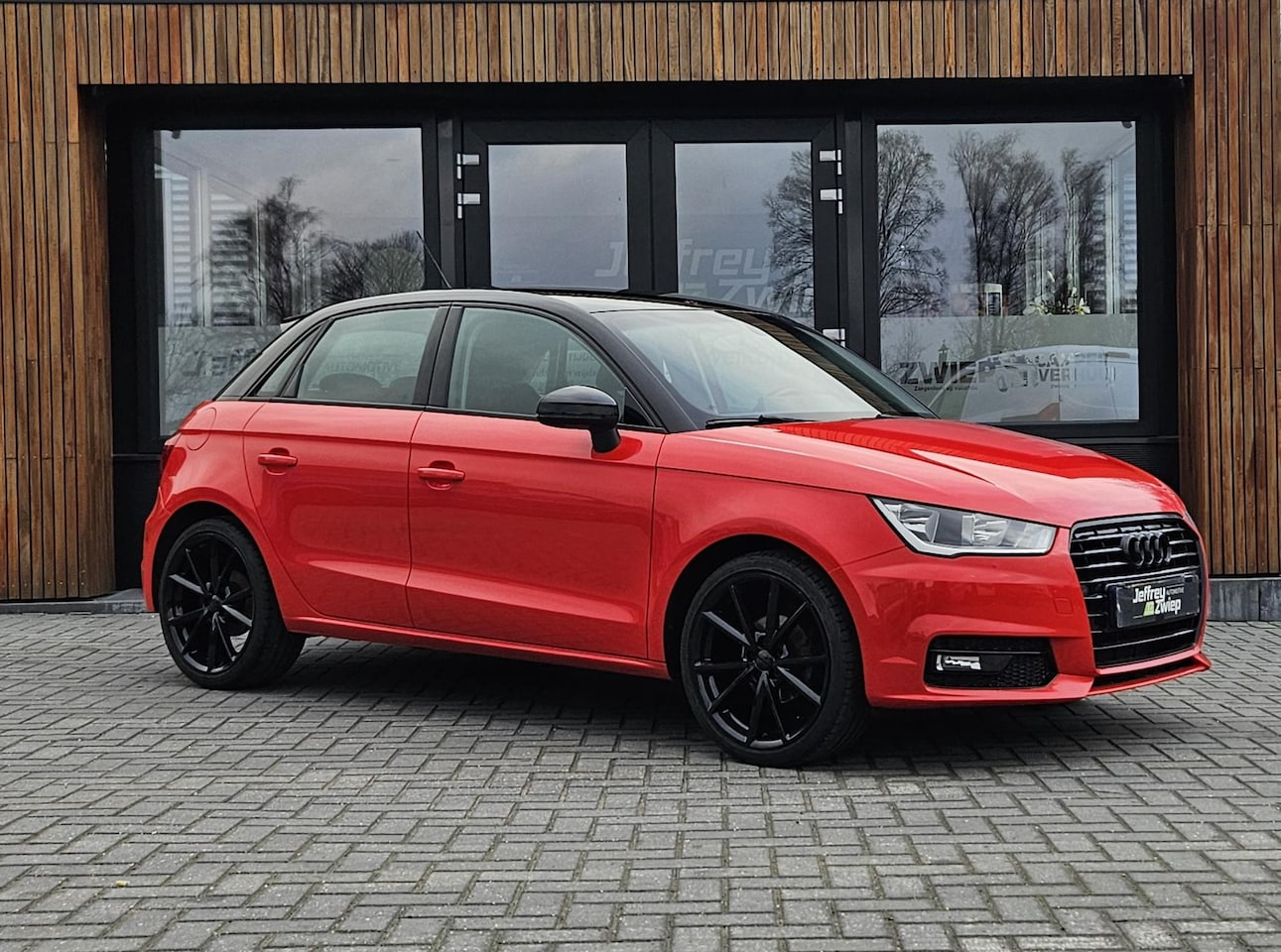 Audi A1 Sportback - 1.0 TFSI Advance S Black Line Sport - AutoWereld.nl