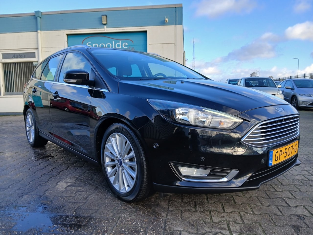 Ford Focus Wagon - 1.0 Titanium Edition/Goed onderhouden - AutoWereld.nl