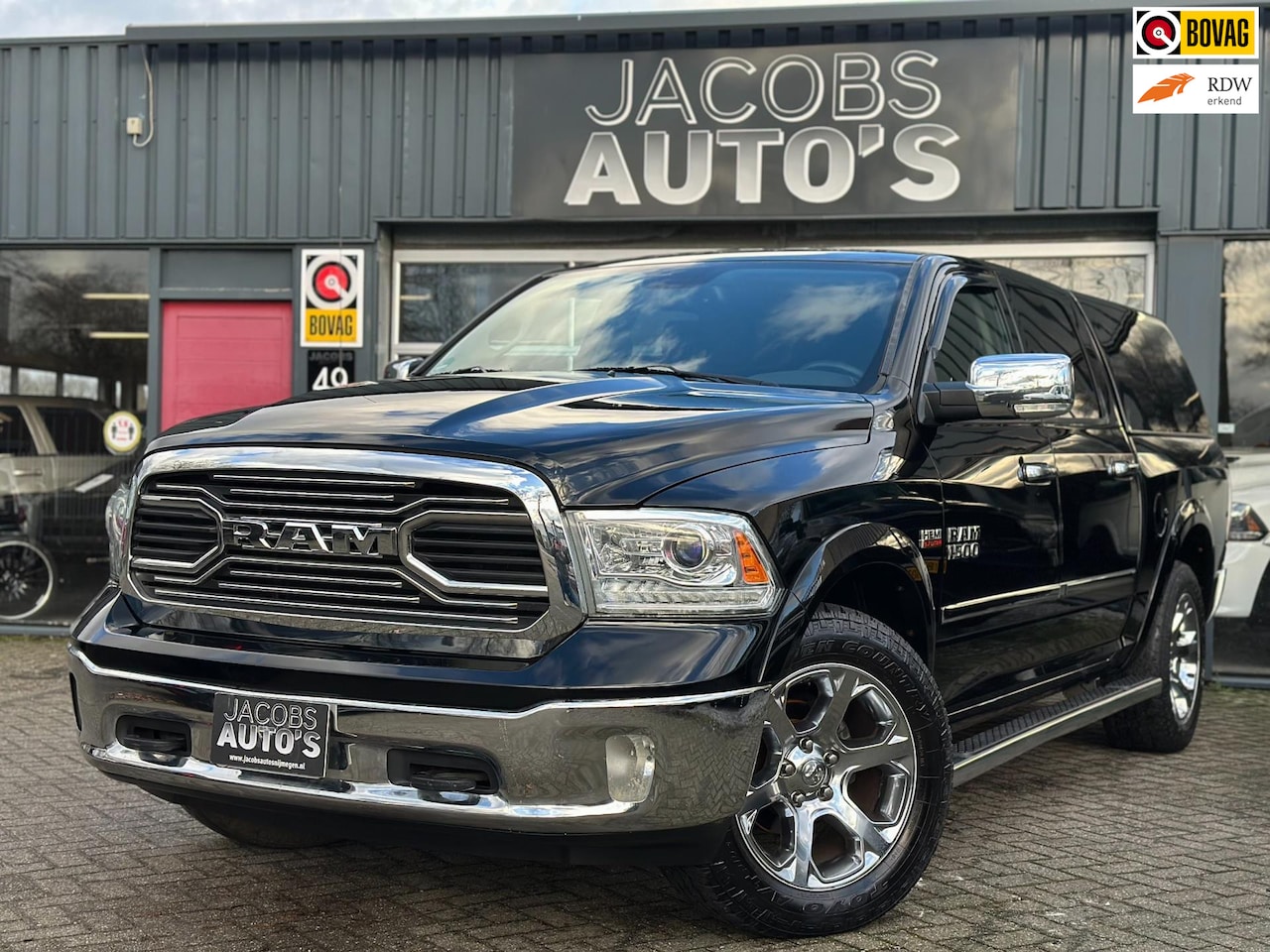 Dodge Ram 1500 - 5.7 V8 CrewCab Laramie - AutoWereld.nl