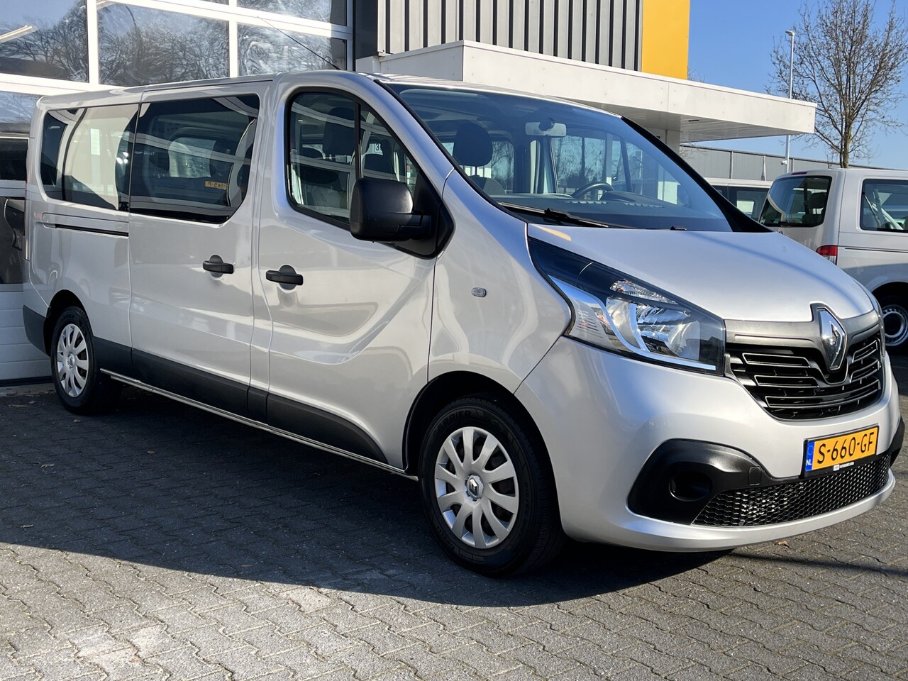 Renault Trafic Passenger - 9 persoons 1.6 dCi Grand Expression BTW / BPM vrij marge Lengte 2 Airco Cruise control Nav - AutoWereld.nl