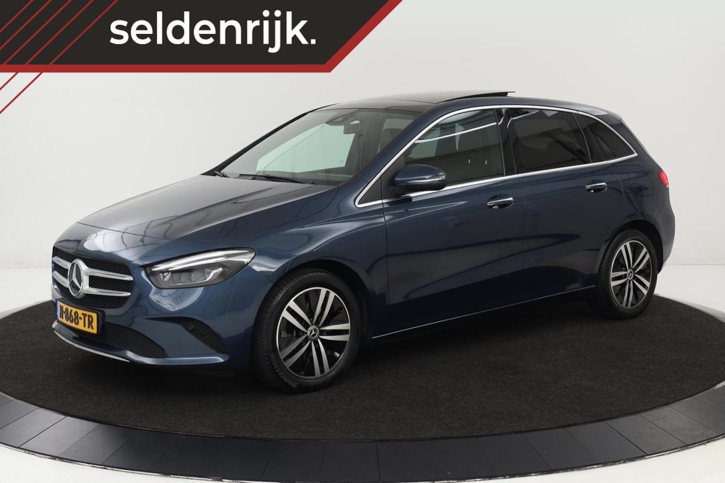 Mercedes-Benz B-klasse - 250e Luxury | Panoramadak | Stoelverwarming | Carplay | Trekhaak | Matrix LED | Camera | K - AutoWereld.nl