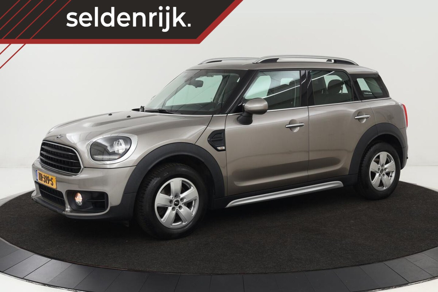 MINI Countryman - 1.5 Cooper Business Edition | Carplay | Navigatie | Cruise control | Airco | PDC | Bluetoo - AutoWereld.nl