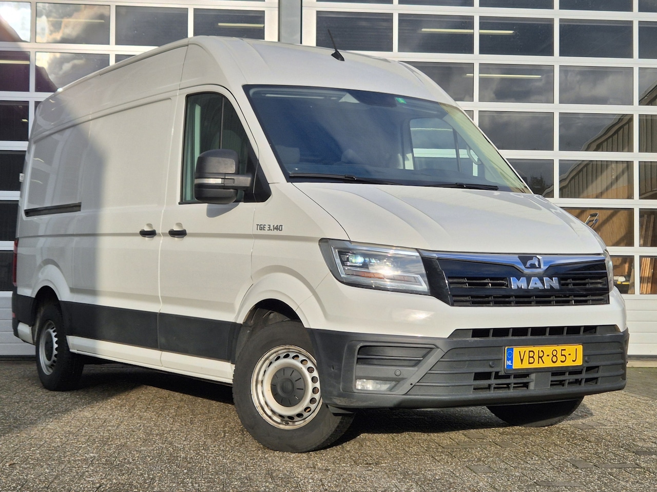 MAN TGE - EURO 6 | 3.140 L3H3 | ACC | TREKHAAK | SMARTLINK - AutoWereld.nl