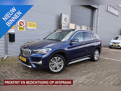 BMW X1 - sDrive20i Automaat | Navi | Stoelverwarming voor | Parkeersensoren voor en achter | Head u