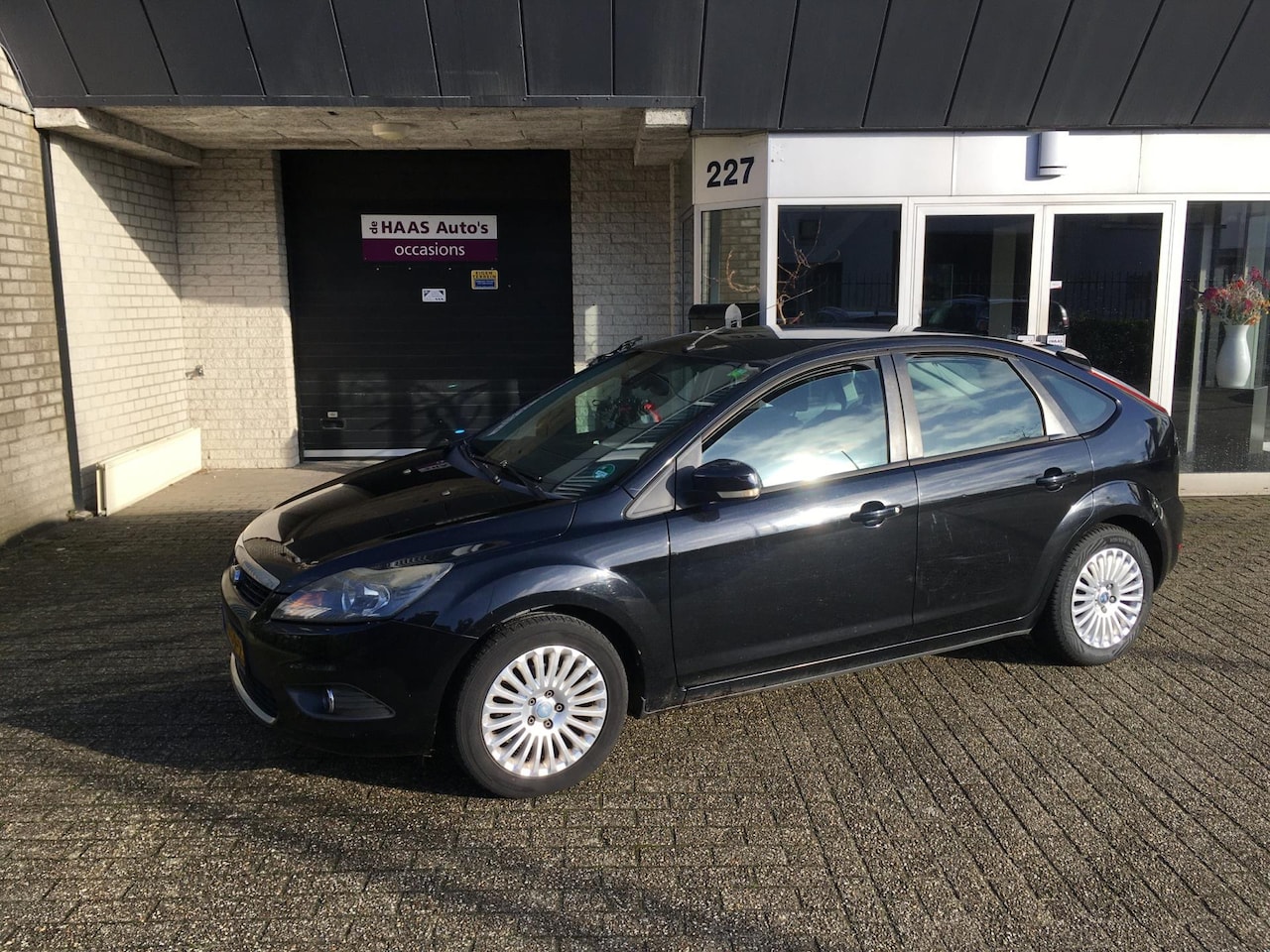 Ford Focus - 1.8 Limited / EURO-5 / NAVI / CLIMA / 5 DEURS / APK OKTOBER 2025 - AutoWereld.nl