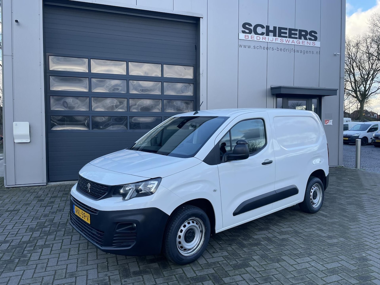 Peugeot Partner - 1.5 BlueHDI 102PK Premium | Airco | Carplay | Cruise control - AutoWereld.nl