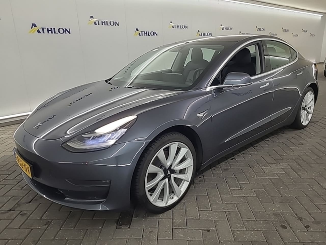 Tesla Model 3 - Long-Range AWD 351pk 75 kWh [ AUTOPILOT+19'' LMV+620KM WLTP+PREMIUM AUDIO ] - AutoWereld.nl