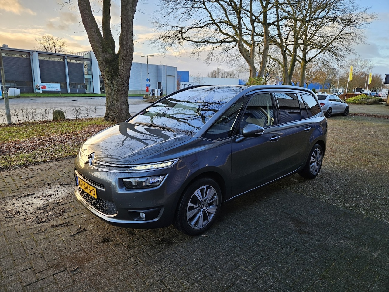 Citroën Grand C4 Picasso - 1.6 e-THP Business - AutoWereld.nl