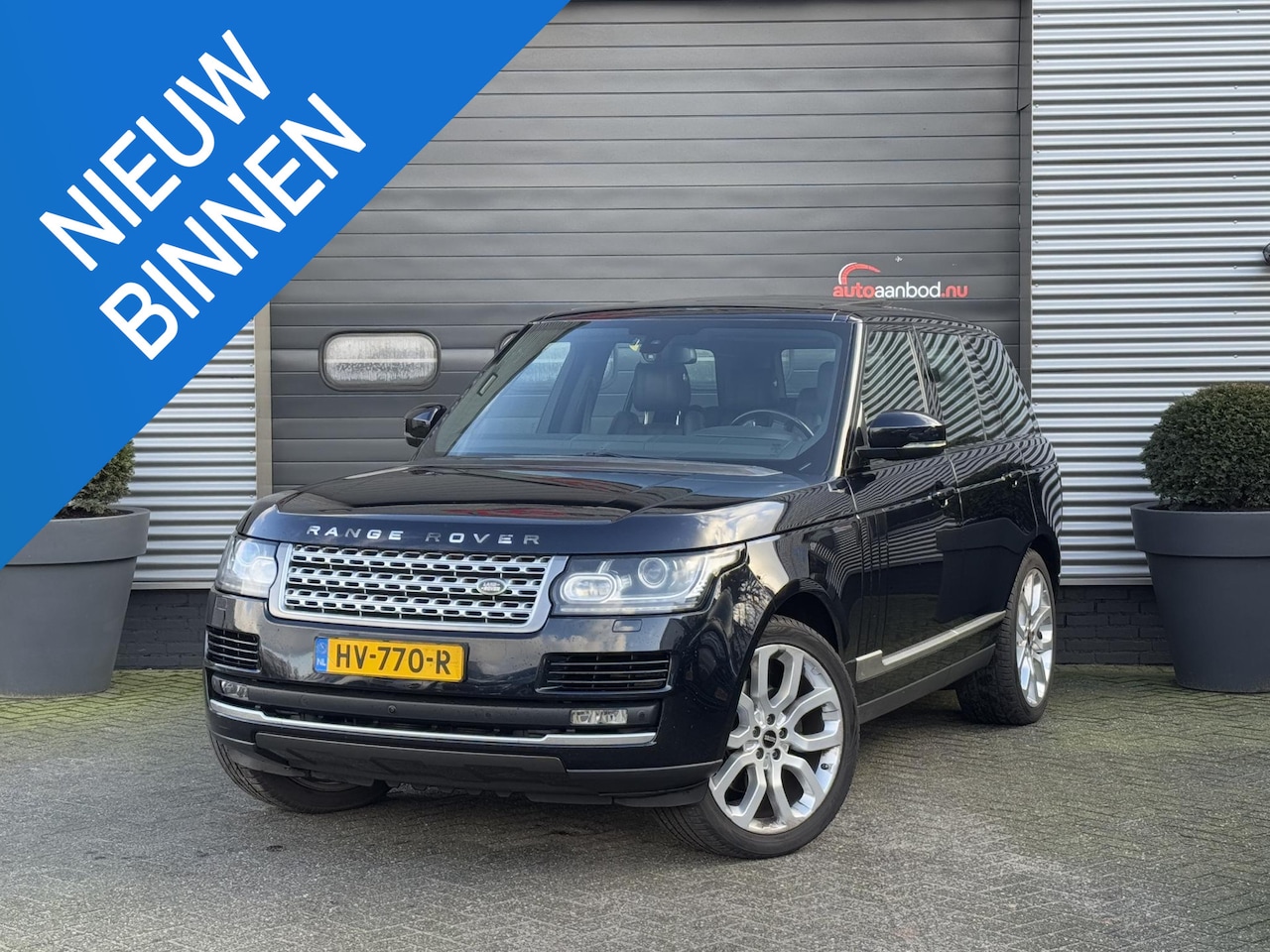 Land Rover Range Rover - 3.0 TDV6 Vogue | Panoramadak | Massage | 22 Inch Lichtmetalen Velgen | Stoelventilatie/Ver - AutoWereld.nl