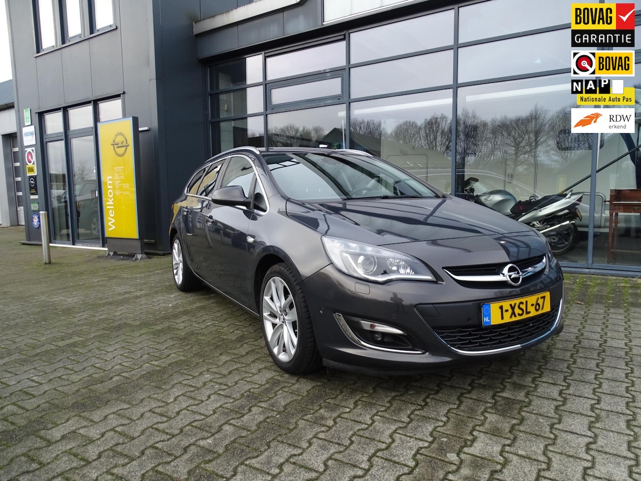 Opel Astra Sports Tourer - 1.4 Turbo Sport + NAVI Trekhaak, Leer, - AutoWereld.nl