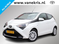 Toyota Aygo - 1.0 VVT-i X-Play Automaat, Airco, Apple Carplay / Android Auto, Bluetooth, Camera, Dealer