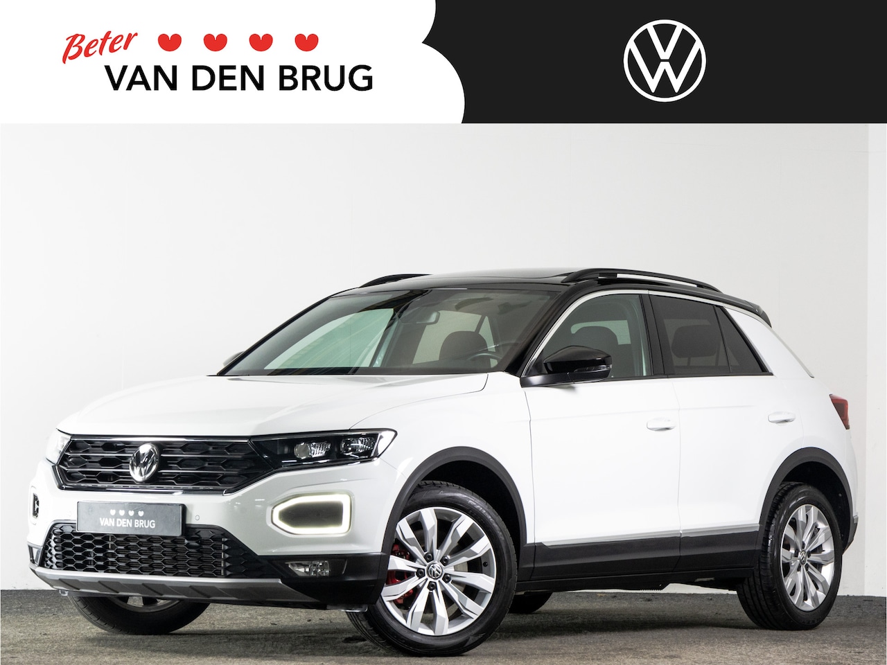 Volkswagen T-Roc - Sport 1.5 TSI 150 pk AUTOMAAT | LED | Panoramadak | App-Connect | Parkeersensoren | - AutoWereld.nl