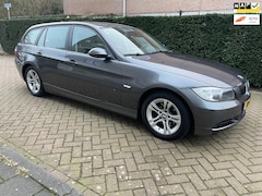 BMW 3-serie Touring - 318i Business Line