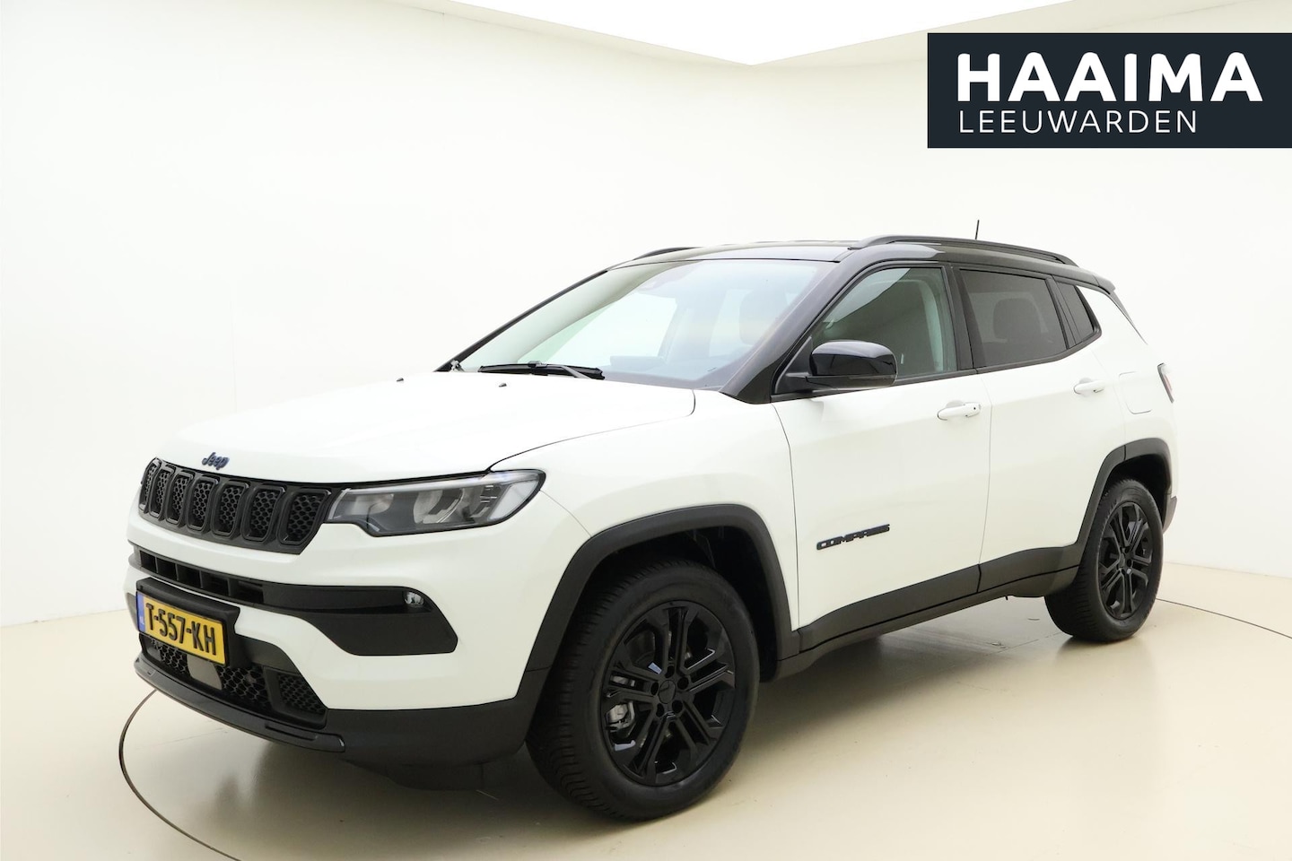 Jeep Compass - 4xe 190 Plug-in Hybrid Electric Night Eagle | Automaat | Navigatie | Camera | Keyless | Zw - AutoWereld.nl